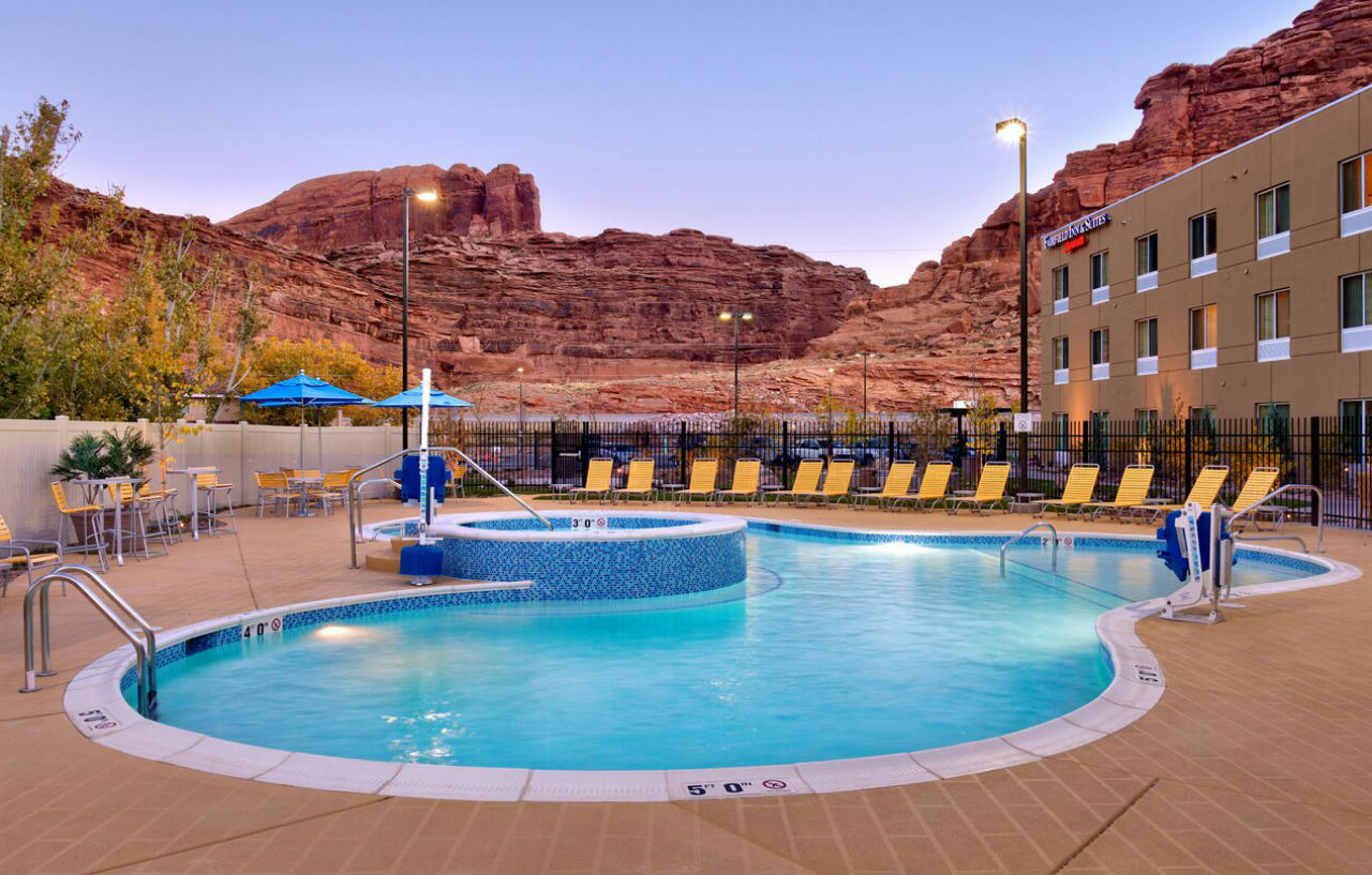 Fairfield Inn & Suites By Marriott Moab Bagian luar foto